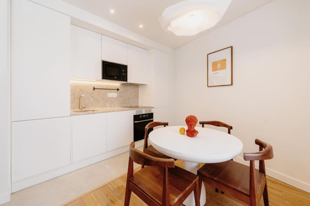 Orange House - Beautiful Two-bedroom 1d Appartement Lissabon
