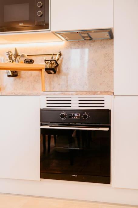 Orange House - Beautiful Two-bedroom 1d Appartement *