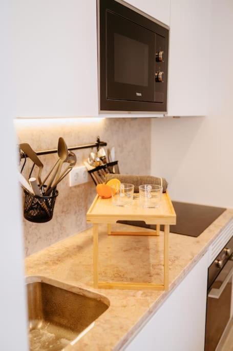 Orange House - Beautiful Two-bedroom 1d * Lissabon